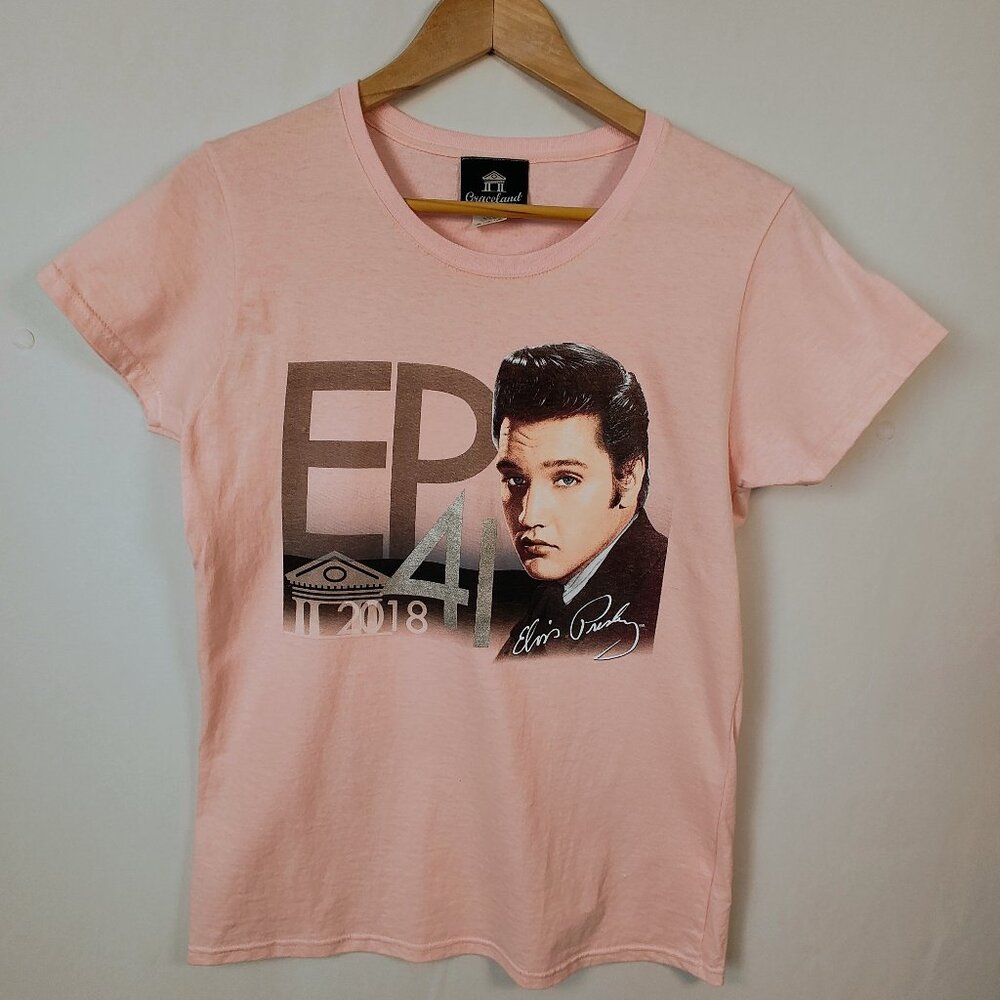 Graceland Women's Medium Elvis Presley 2018‎ Pink T-Shirt NWOT
